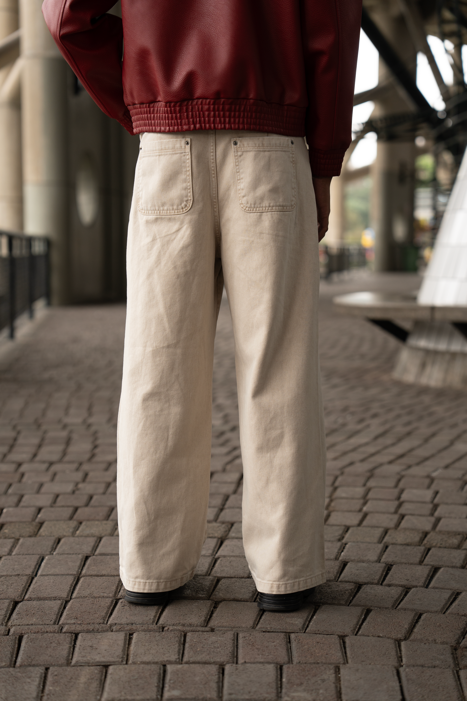 PANT SLEEVE SAND