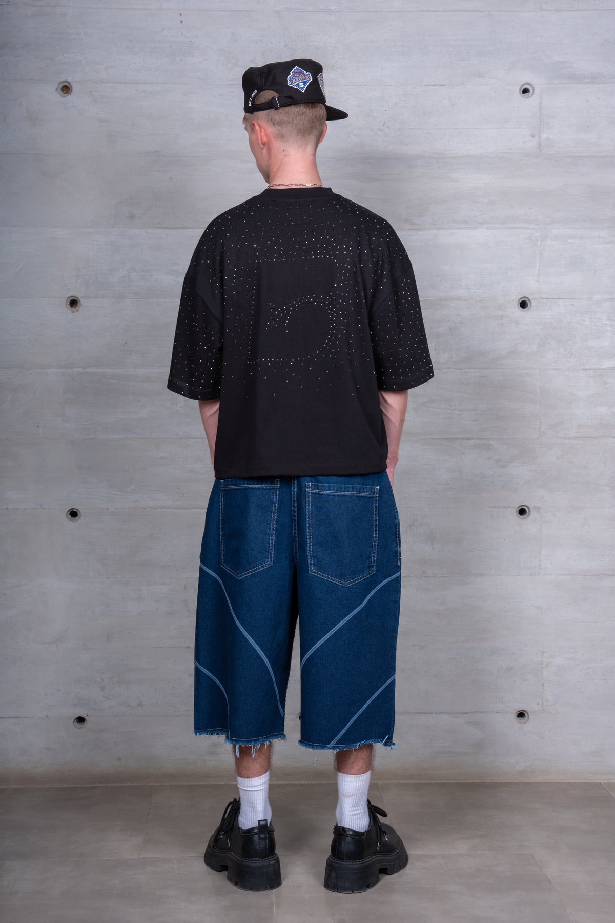 BOXY BLING BLACK