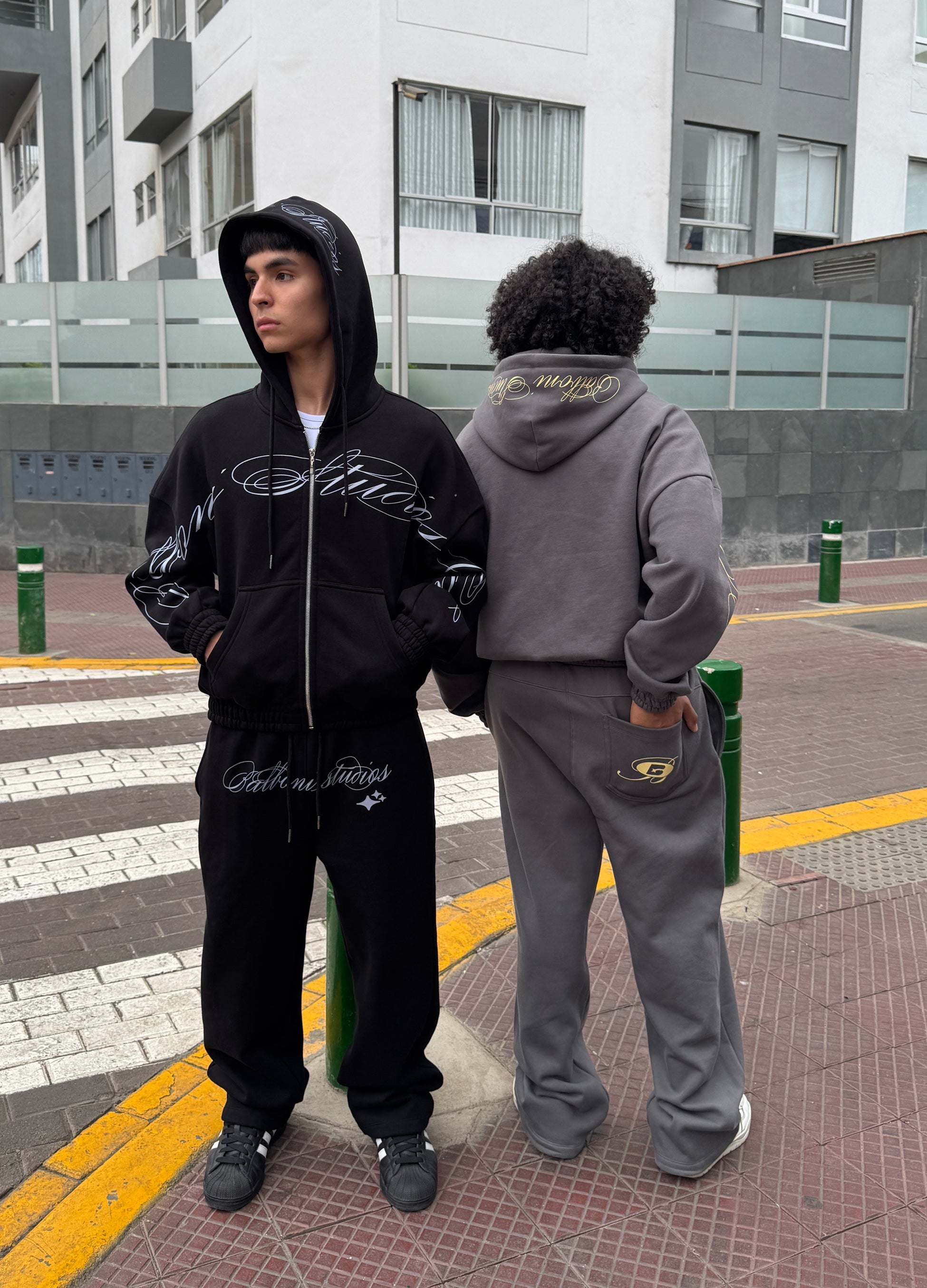 ZIP REED BLACK
