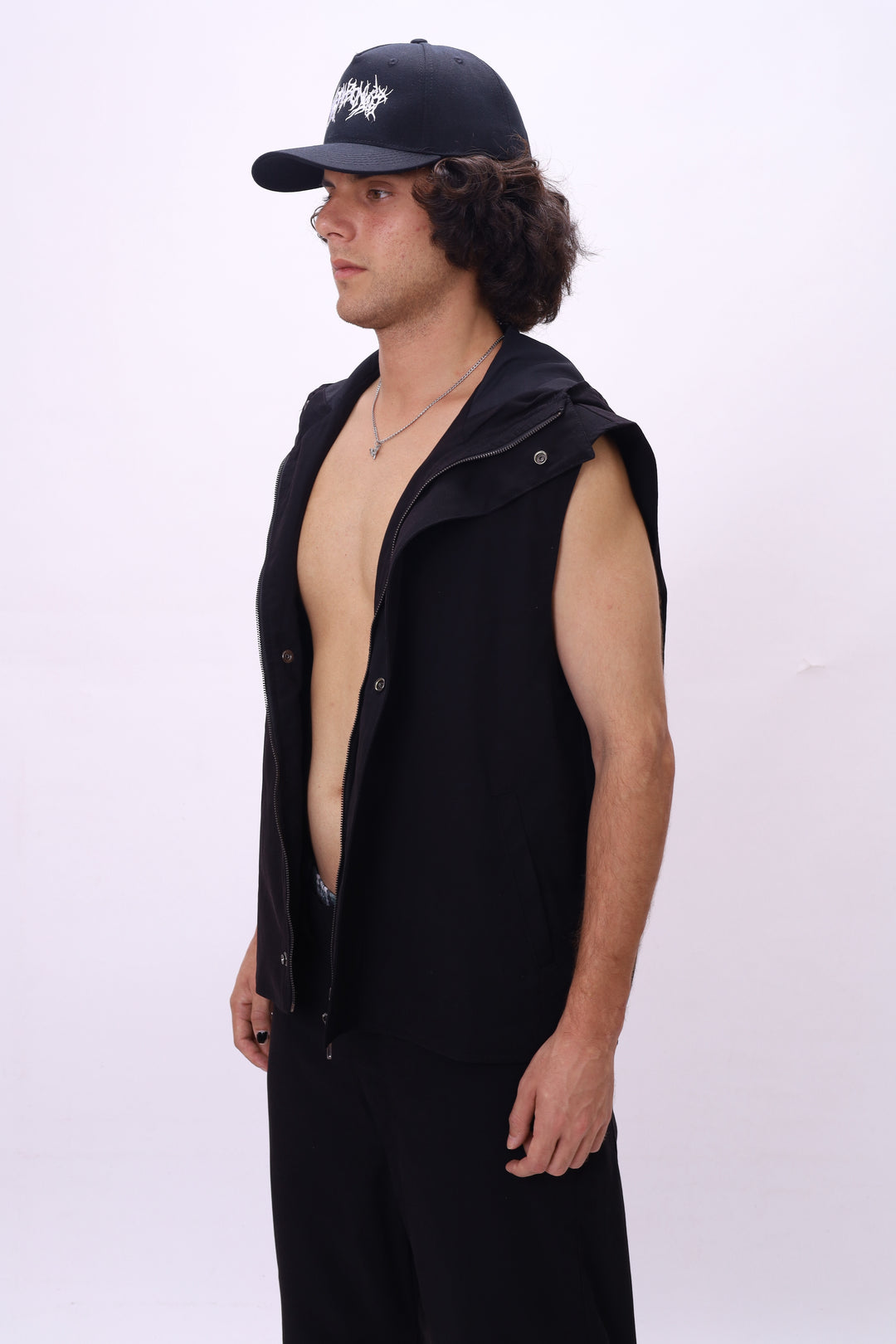 CHALECO VAST NEGRO