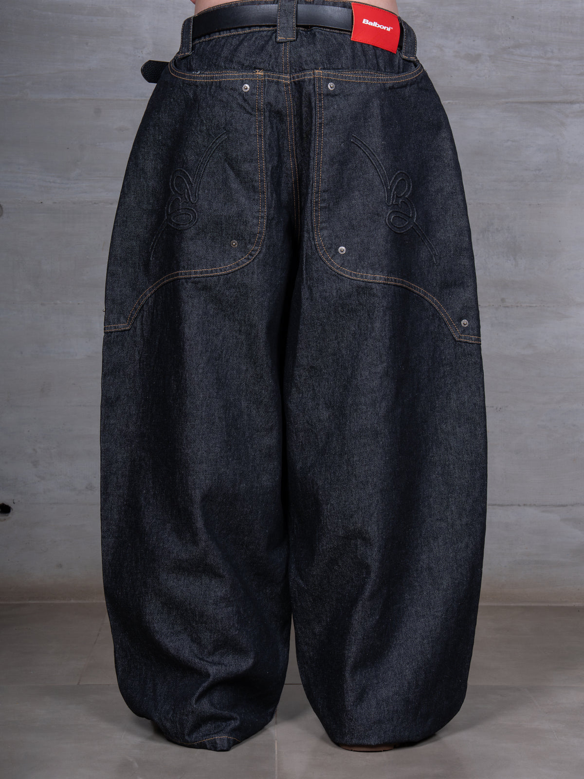 RIVET BAGGY HOOK