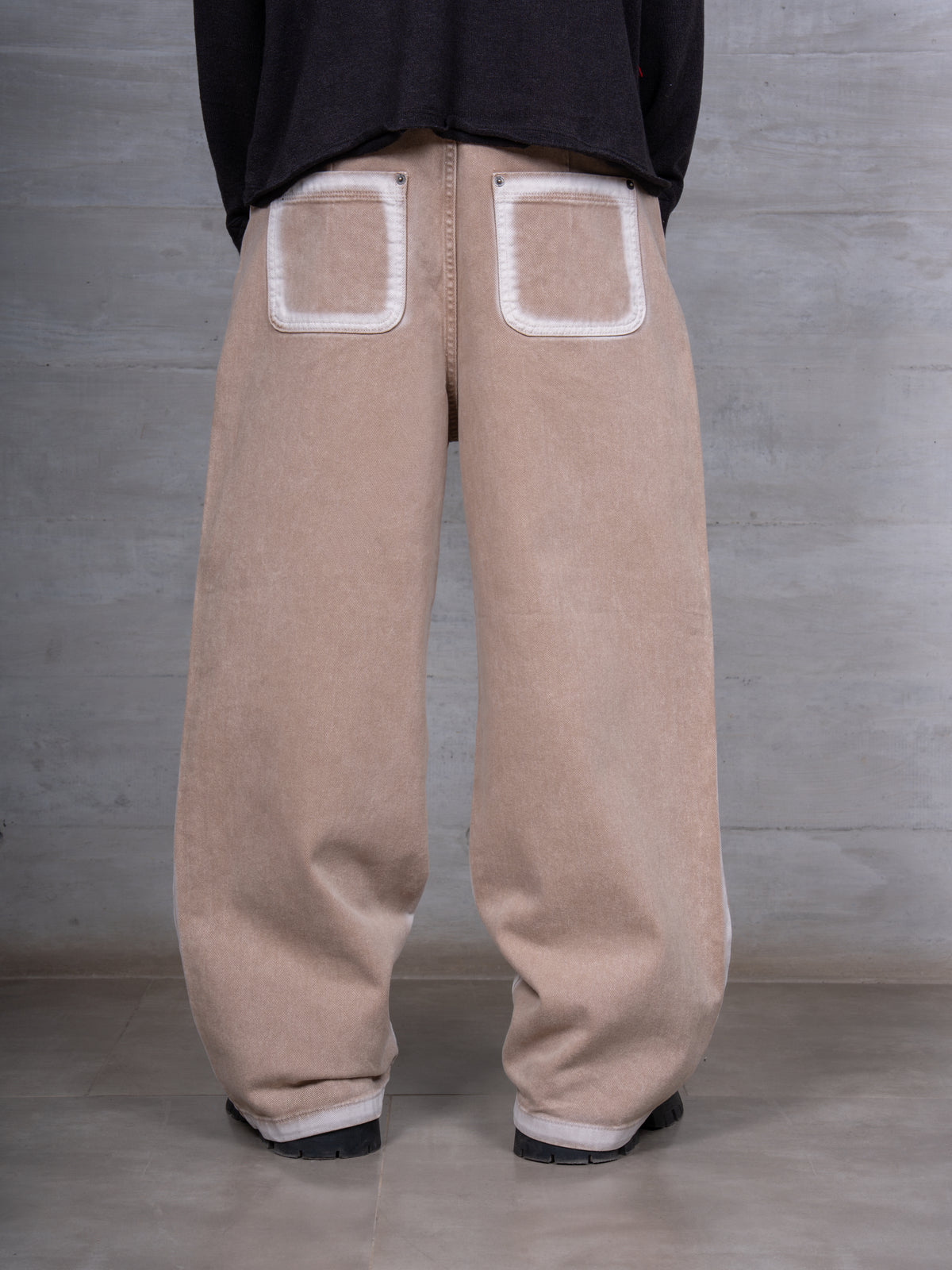 JEANS RELAXED BROWN