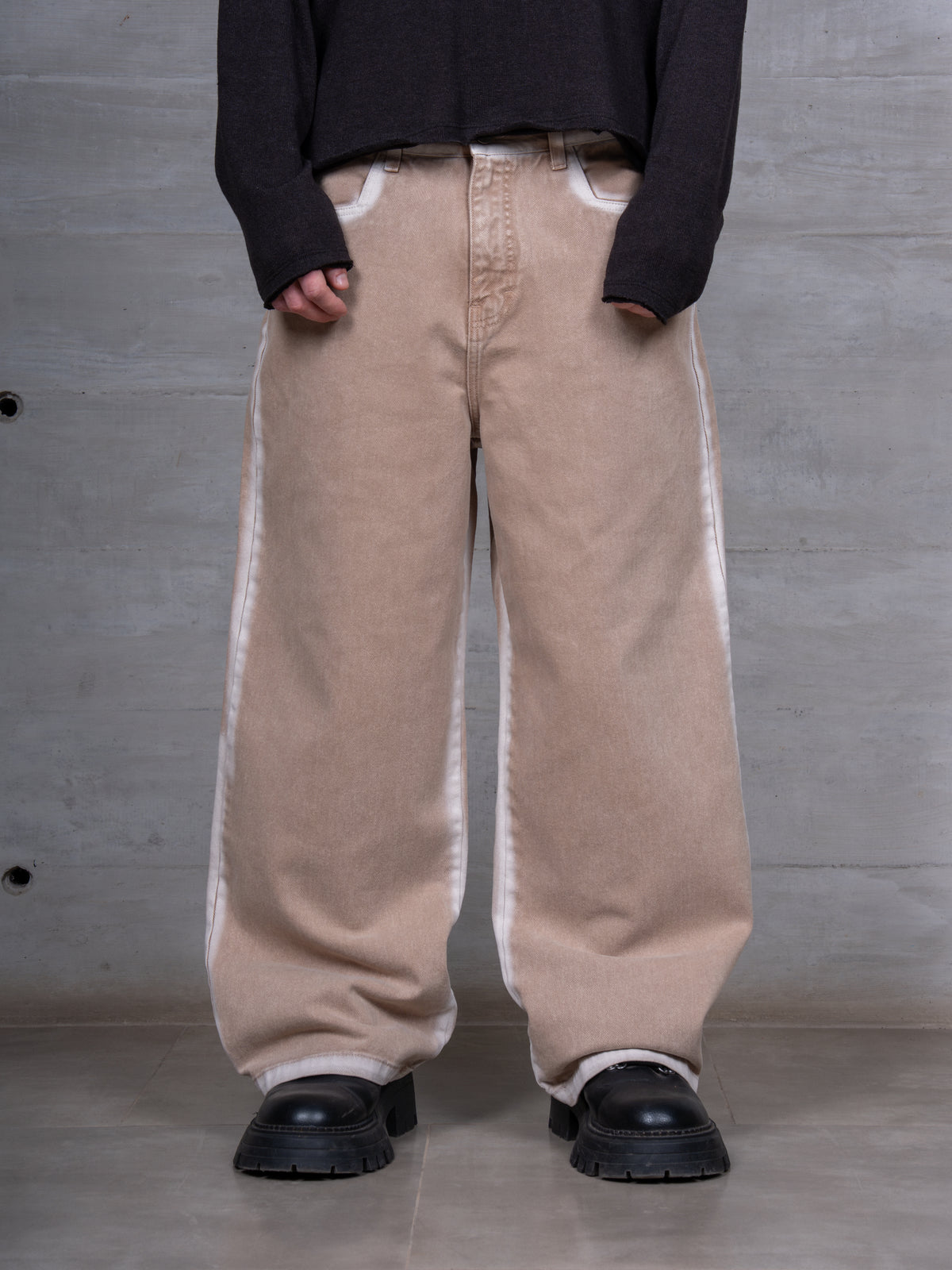JEANS RELAXED BROWN
