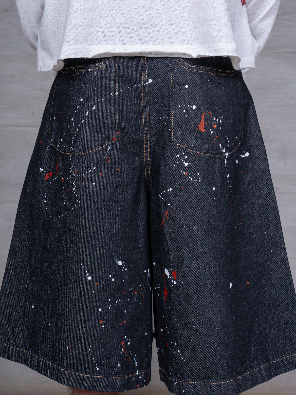 SPLASH RAW DENIM SHORTS