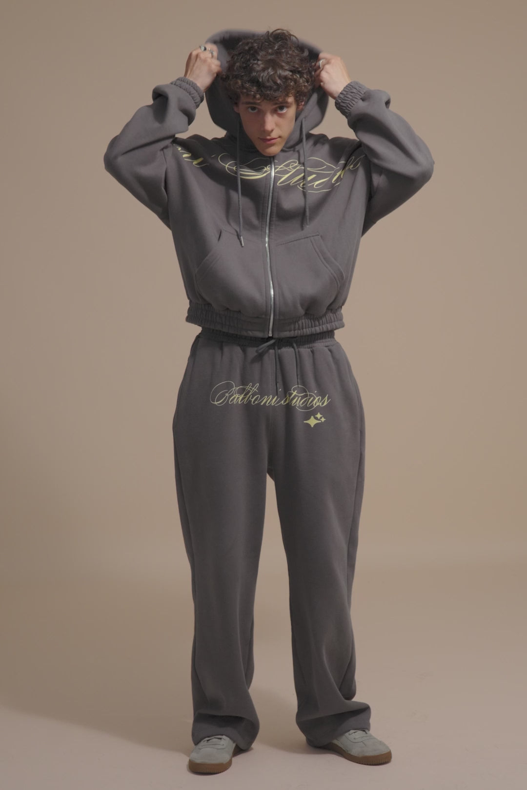 ZIP REED GREY