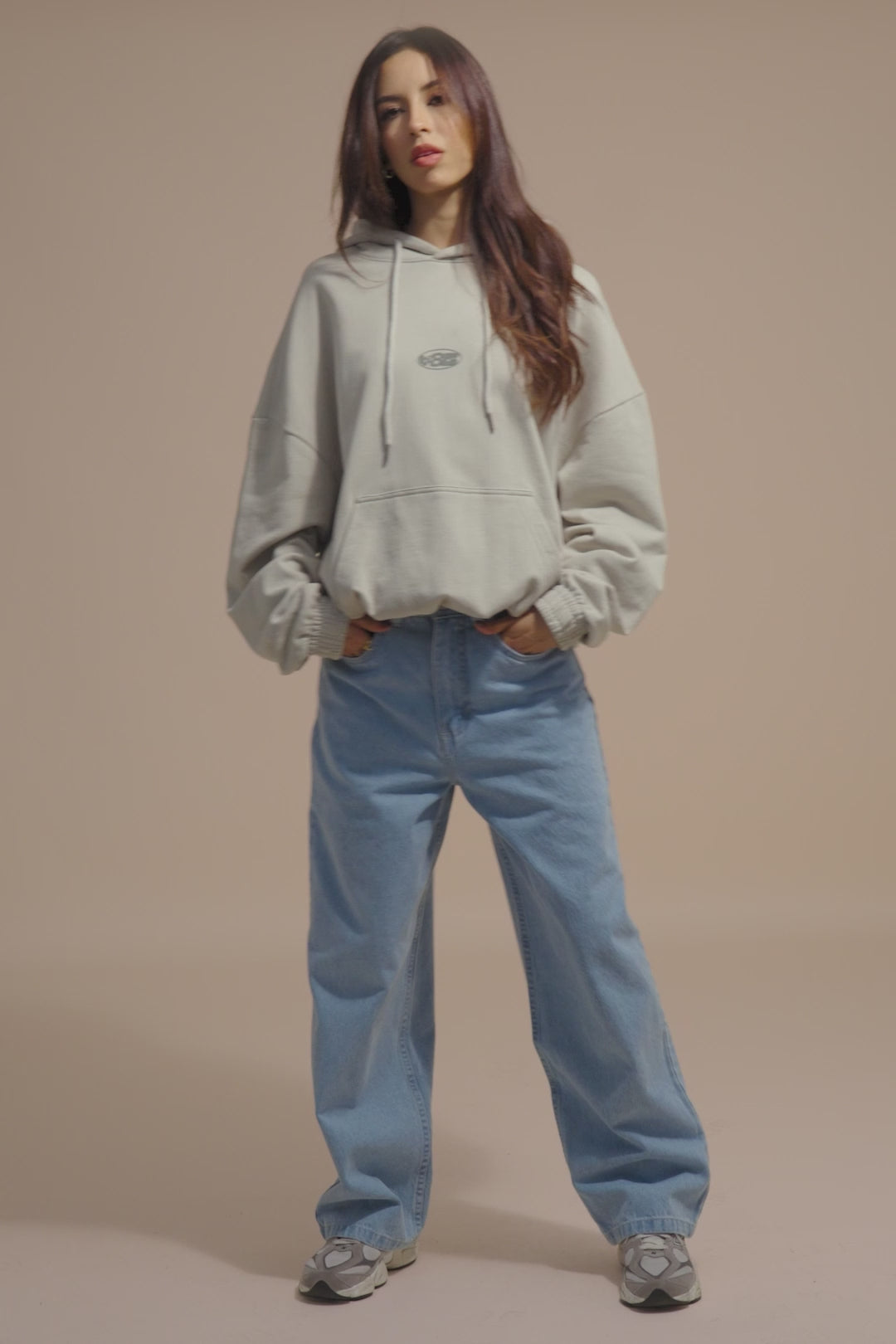 HOODIE STUDIOS SAND